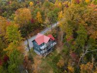 Romantic Cabin with Pool by Ghosal Luxury Lodging - B&B Sevierville