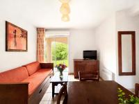 T3 familial avec piscine et parking, résidentiel - B&B Prayssac