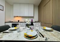 Bright Apartment in the Heart of Tirana - Chambres d'hôtes Tirana
