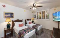 Polo Beach Club 102