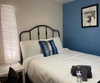 Standard Double Room with Shared Bathroom