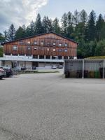 Bergpanorama zum Grimming Appartement Ferienwohnung Pichlarn - Bed and Breakfast Aigen im Ennstal