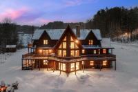 Epic 9-Bed Yellowstone Lodge Theater, Bars, Sauna & Ski Views - B&B Ellicottville