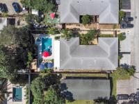 Blue Lizard - Men Only Clothing Optional - Guesthouse & Spa - B&B Fort Lauderdale