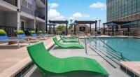 Boulevard Stays Midtown 1BR Pool Gym Parking 03 - B&B Nashville