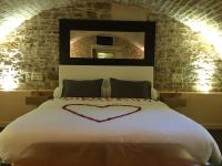 One-Bedroom Apartment (4 Adults)