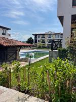 Flat on the beach with free parking on-site - Chambres d'hôtes Chernomorets