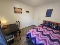 Affordable/Quiet Private Room - B&B Toronto
