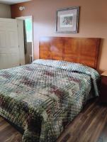 Gated - 1 King Bed 1 Bath Apt with Full Kitchen 119 - Ferienwohnung Baton Rouge