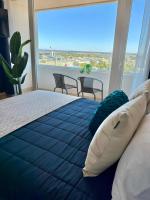 DEPARTAMENTO PREMIUM con ubicación privilegiada, full equipado, cómodo y tranquilo, con estacionamiento y wifi de alta velocidad - Chambres d'hôtes Chillán