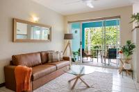 Coconut Palms - In the Heart of Port Douglas & Near the Beach 'Adults Only' - Chambres d'hôtes Port Douglas