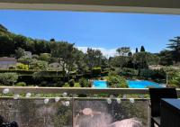 Studio lumineux avec terrasse & piscine - Bed and Breakfast Villeneuve-Loubet
