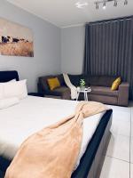 Cozy self contained CBD apartment - Bed and Breakfast Windhoek