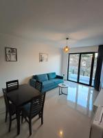 Apartamento de 1 dormitorio con balcón