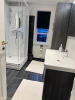 Doppel- oder Zweibettzimmer