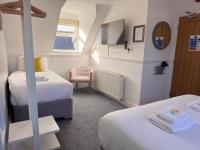 Room 9 Superior Family Room En-suite