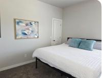 Family-Friendly 3BR Townhome - B&B Edmond