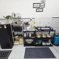 Naryan Homestay Teluk Batik - B&B Lumut