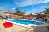 Habitación Doble con vistas a la piscina - 2 camas