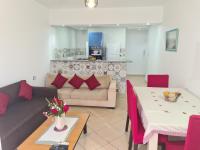 Bel appartement S plus 1, Résidence Aicha avec piscine - B&B Kelibia