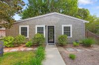 Romantic Cottage by Ocean, Bay, Cape Cod Rail Trail! - B&B Eastham