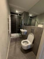 2Bed Apartment with Balcony & City Views Manchester City Centre - Chambres d'hôtes Manchester