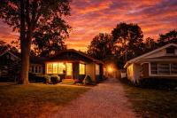 Winter Hot Tub Escape in SoBro - Ferienwohnung Indianapolis