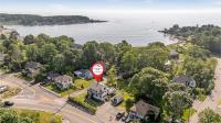 Main Squeeze Fenced in Backyard No Pet Fee - Bed and Breakfast York Village