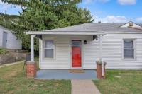 Modern Garden 1BR | Laundry + Pets OK | Quiet - Chambres d'hôtes Saint Joseph
