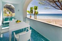 Ampio Appartamento Monolocale con Vista Mare