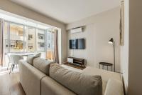 Stylish Apartment in Lungomare with Sea View by PikHost - Ferienwohnung Vlora