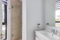 The Quanta, Ellipse, Watefall - B&B Midrand