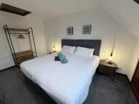 Millbrook House Apartments 7 - B&B Milton