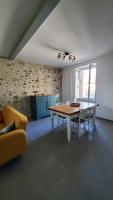 Les gorges de la Maronne à Pleaux-Terrasse Privée - Chambres d'hôtes Pleaux