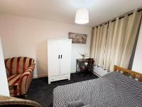 Spacious Double Room Close to Derby City Centre - B&B Derby