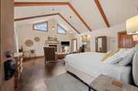 Cross Mt Retreat - Hot Tub & 2 Private Suites - B&B Fredericksburg