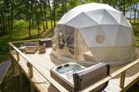 Glamping Dome Hot Tub, Fire Pit & Forest Views - B&B Simpson