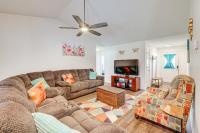 Family Home in Fountain Inn, 2 Mi to Main St! - Chambres d'hôtes Fountain Inn