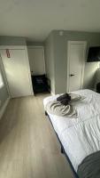 Charming 1BR Escape Near Hollywood & Dania - Chambres d'hôtes Dania Beach