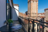 Stylish Apt w Panoramic Terraces Heart of Venice - B&B Venice