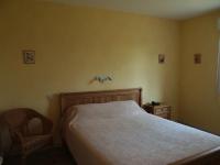 Apartment with King Size Bed