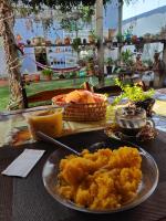 Quarto Duplo Comercial - Queen's Hotel - B&B Formosa