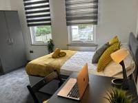 S1 Ensuite Room Shared Kitchen & Living Area, LNG GRAIN, CONTRACTOR ACCOMMODATION, , Multiple rooms available - B&B Gillingham
