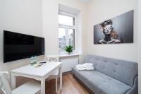 Łódź Downtown Studios with Mezzanine by BookingHost - B&B Lodz