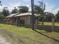 Casa pé na areia a 50 metros da praia - Chambres d’hôtes Itapoá