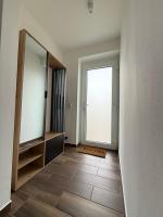 Moderne Ferienwohnung, separater Eingang, Neubau, Smart Tv & Wifi & Kaffemaschine inklusive - B&B Lohr am Main