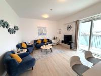 Yas Island 2BR Canal View Near Yas Parks - B&B Abu Dhabi Island and Internal Islands City