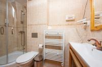Apartment mit 3 Schlafzimmern und Balkon