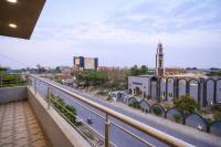 Private 2BD Apartment Opposite Dha Phase 8 - B&B Lahore