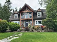 Large ocean view family retreat - B&B Comox